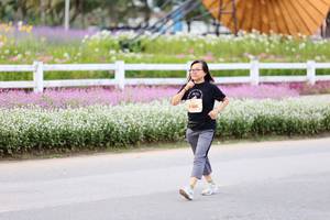 BIB: 
                            <button type="button" onclick="openModal(27855960)" class="btn btn-primary btn-sm float-right btn-popup" data-toggle="modal" data-target=".modal-high-quality">
                        <i class="fas fa-shopping-cart"></i> Add to Cart
                    </button>
                                            <button type="button" onclick="isThisMe(27855960, true)" class="btn btn-success btn-sm float-right btn-popup btn-isme hidden" data-toggle="tooltip" data-placement="bottom" title="นี่คือรูปของคุณใช่ไหม คลิกที่นี่เพื่อเอาเข้าอัลบั้ม">
                        <i class="fas fa-plus"></i> Add to album
                    </button>
                    <button type="button" onclick="isThisMe(27855960, false)" class="btn btn-warning btn-sm float-right btn-popup btn-isnotme hidden">
                        <i class="fas fa-ban"></i> Remove from album
                    </button>